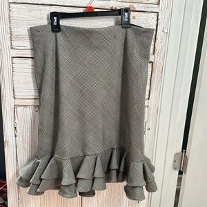 Ruffle skirt size 6